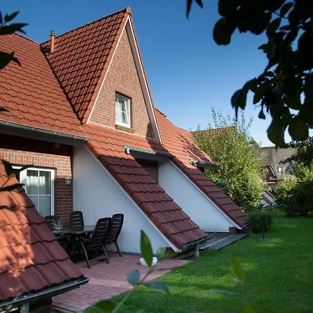 Dom wakacyjny Seepark Burhave 10 *